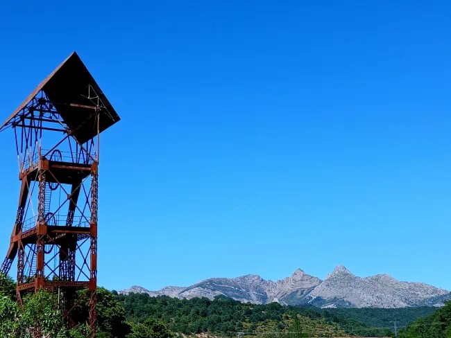 Los dos pozos Herrera: poema de las distancias